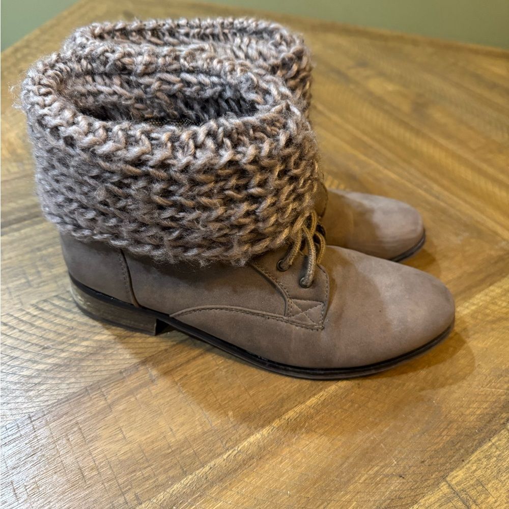 Charlotte Russe Brown Knit Cuff Boots - Picture 5 of 12